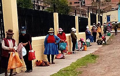 Lines at Soup Kitchens Replace Tourism in Peru’s Historic Cusco