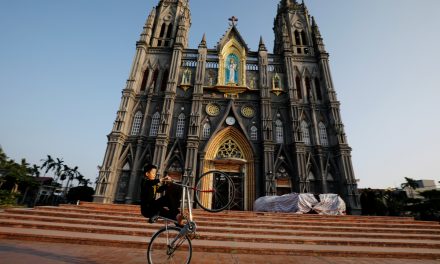 Vietnamese Leaders Laud Church’s Pandemic Help, Disaster Response