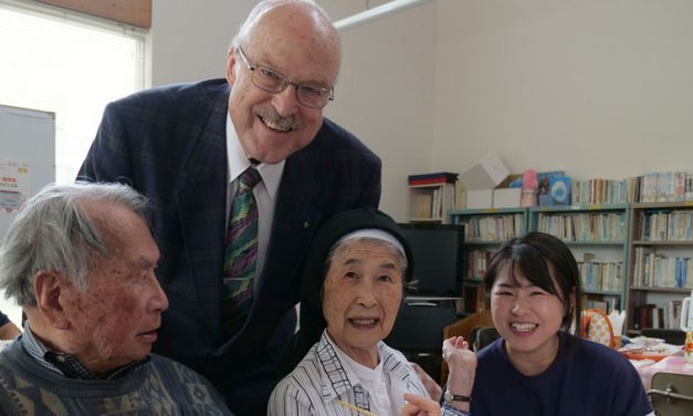 Parishioners in Muroran Say, ‘Welcome Home, Father’