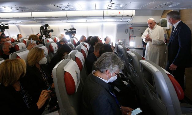 Returning From Iraq, Pope Talks About ‘Risks’ Taken on Trip