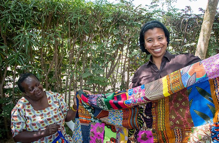 Sister Natividad with a women’s sewing project. (Nile Sprague/Tanzania)