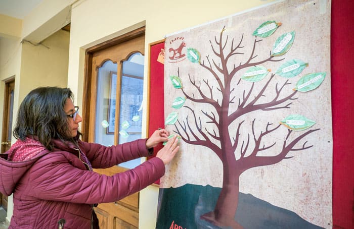 Katherine Olguin Rodriguez, a pastoral agent in Oruru, Bolivia, participates in an activity on forgiveness and reconciliation in a program called ESPERE. (Nile Sprague/Bolivia)