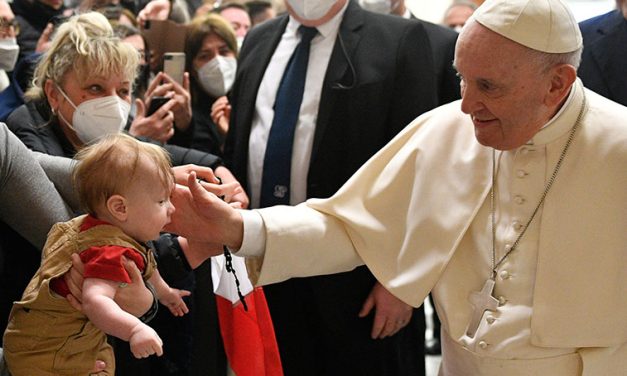 Pope: Elders Are Prophets, Listen to Them
