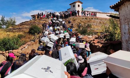 Peruvian Indigenous Bury Remains from 1985 Massacre