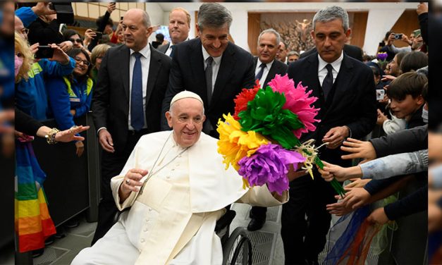 ‘Dream Big’ for Peace, Pope Tells Students