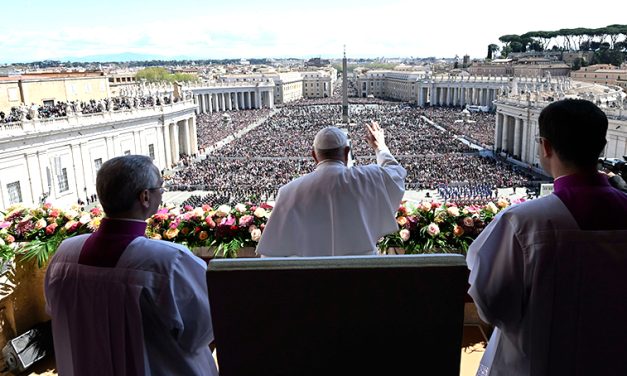 Pope: May Easter Joy Break through War