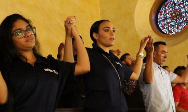 Report Shows Declining Numbers of U.S. Latino Catholics