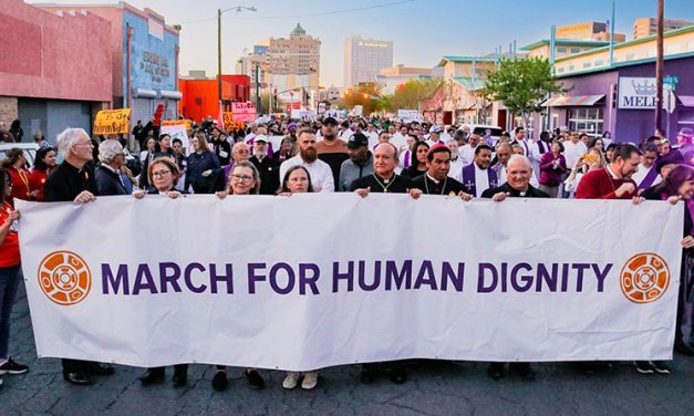 Advocates in El Paso March for Migrants’ Dignity