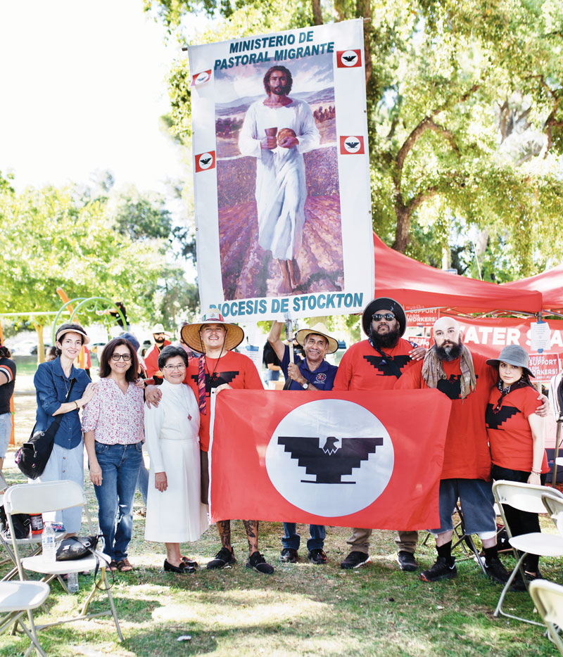 SP25-Discipulou-Misioneros-1 José López (holding diocesan banner) joins in a march organized by the United Farm Workers Union, walking for five days from Delano to Sacramento. (Raúl Guillén/U.S.)