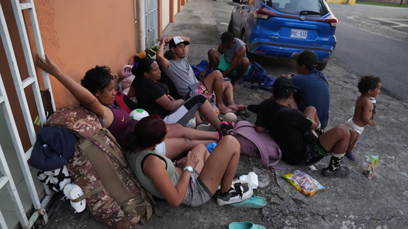 Catholic Groups Help Thousands of Migrants Returning Home