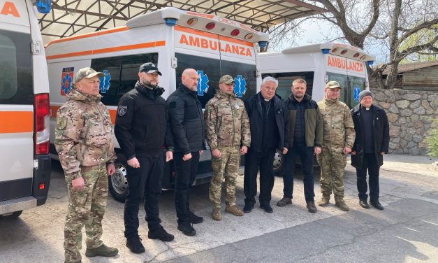 Papal Almoner Delivers Medical Supplies and Ambulances to Ukraine