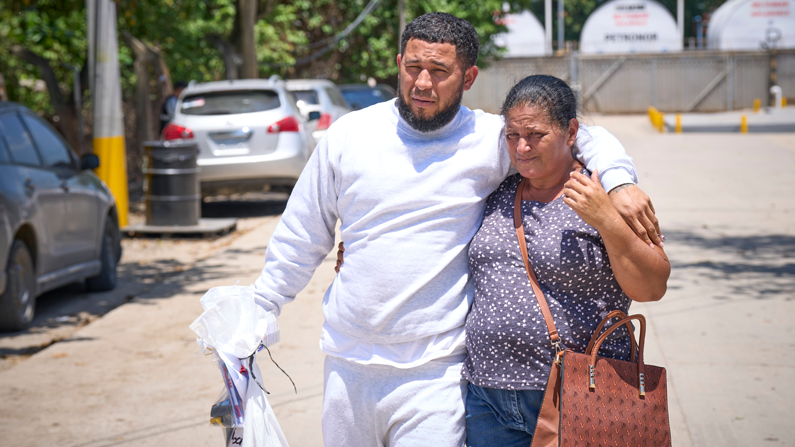 Church Workers Welcome Deported Migrants to Honduras