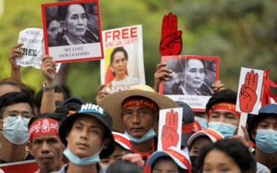 Supporters of Ailing Myanmar Leader Call for Her Release