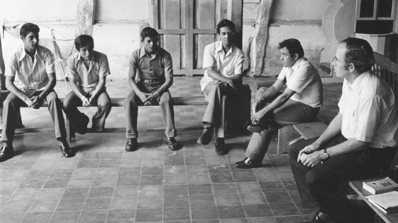 Villagers of the Ilopango parish outside San Salvador form a base ecclesial community to reflect on their lives in light of Scripture and Catholic tradition. (Eric Wheater/El Salvador)