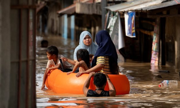 Typhoon Fung-wong Exits Philippines after Displacing 1.4 Million