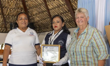 Lending a Friendly Hand: Legal Promoters in Guatemala