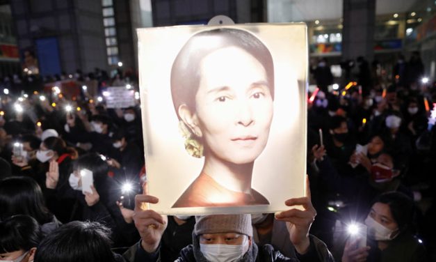Myanmar: Suu Kyi Moved to House Arrest