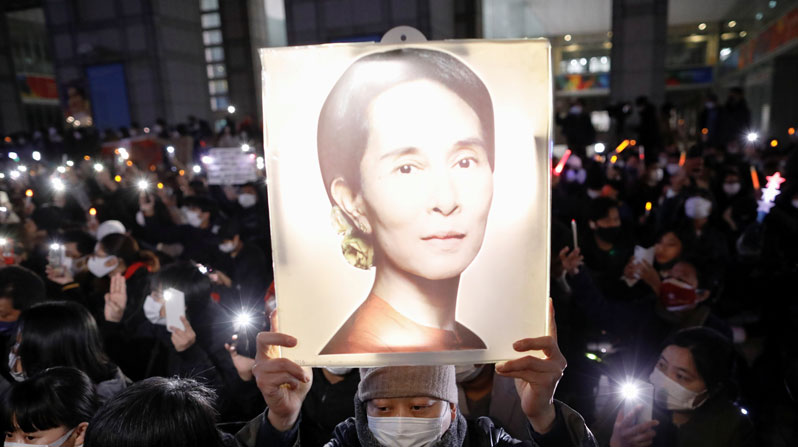 Myanmar: Suu Kyi Moved to House Arrest