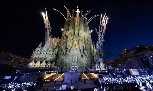 Pope Blesses Sagrada Familia Tower, Highlights Beauty’s Path to God