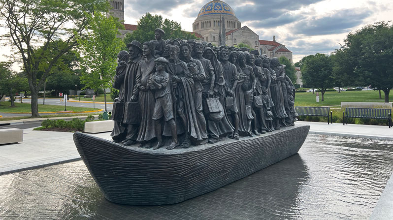 US Bishops Issue Prayer Service Honoring Immigrants and Enslaved
